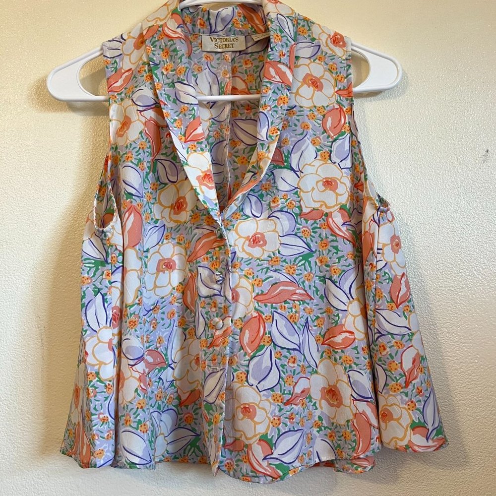 Vintage Victoria Secret Women's top S Sleeveless floral button front gold label
